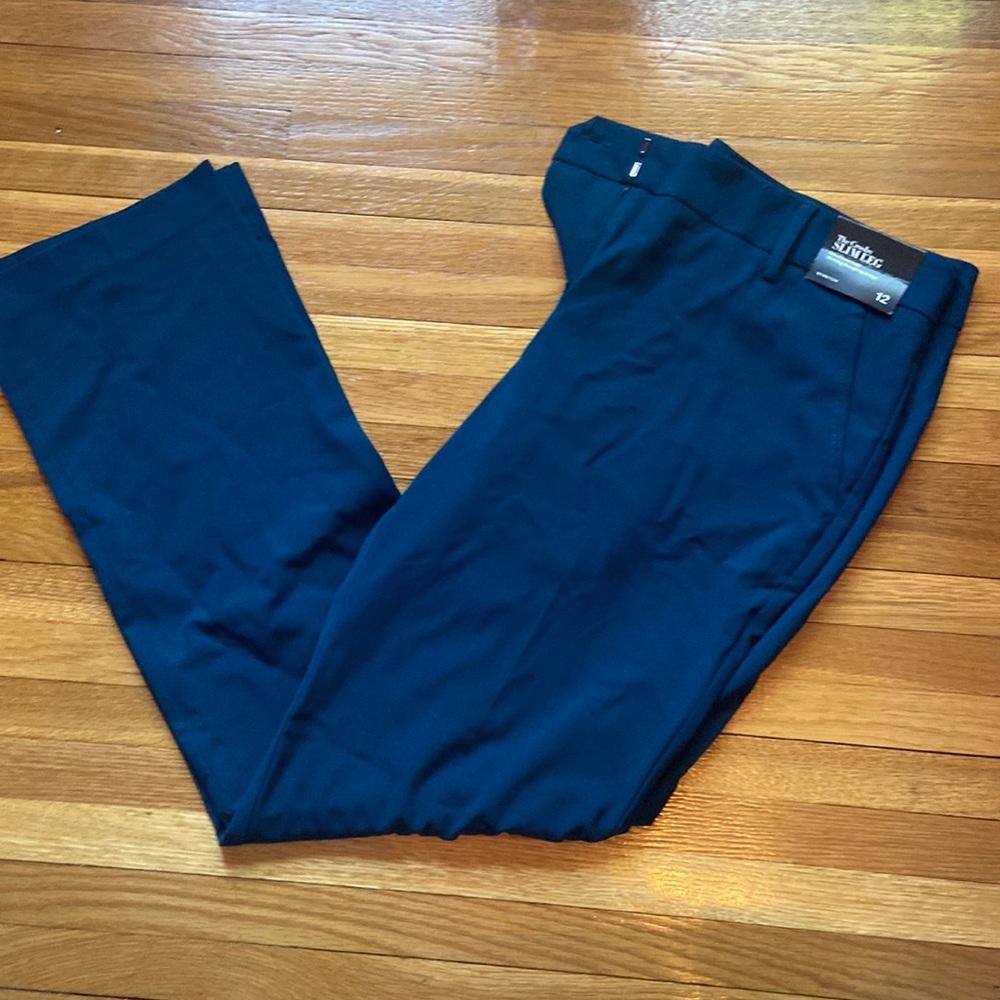 NWT New York and Company The Crosby slim leg pant